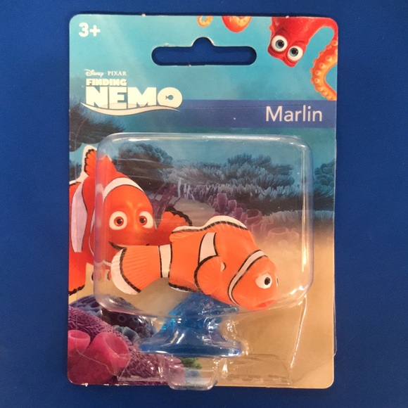 4 Finding Nemo Mini Figures (Nemo, Marlin, Dory, Bruce) - Picture 4 of 5